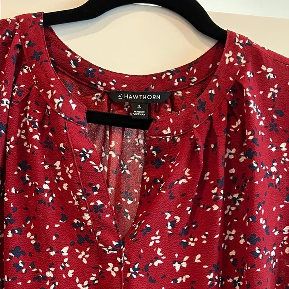 41 Hawthorn Maroon Floral Blouse - Picture 3 of 7